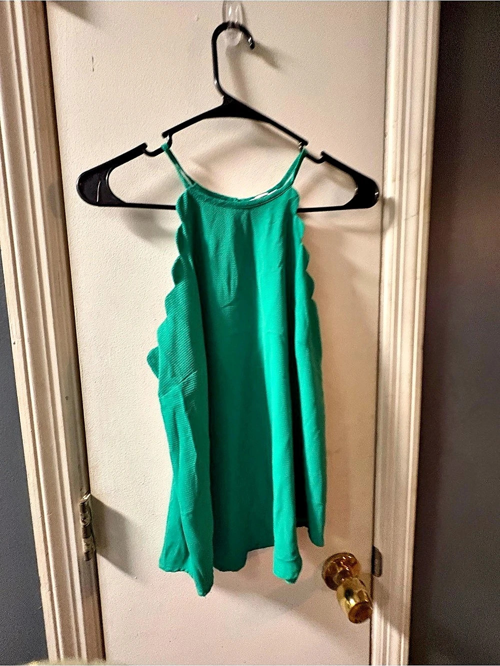 MINE scallop edge top in Green Size Small